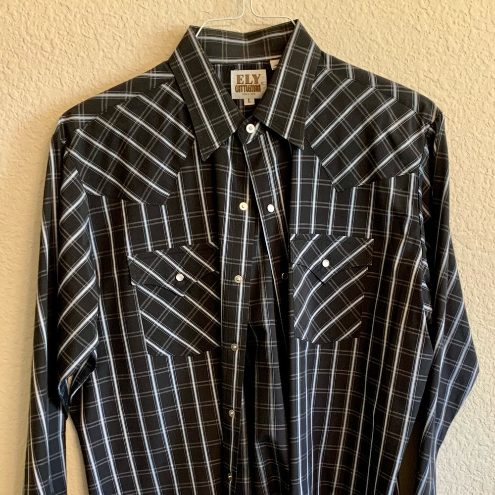Men’s Long Sleeved Snap Front Shirt